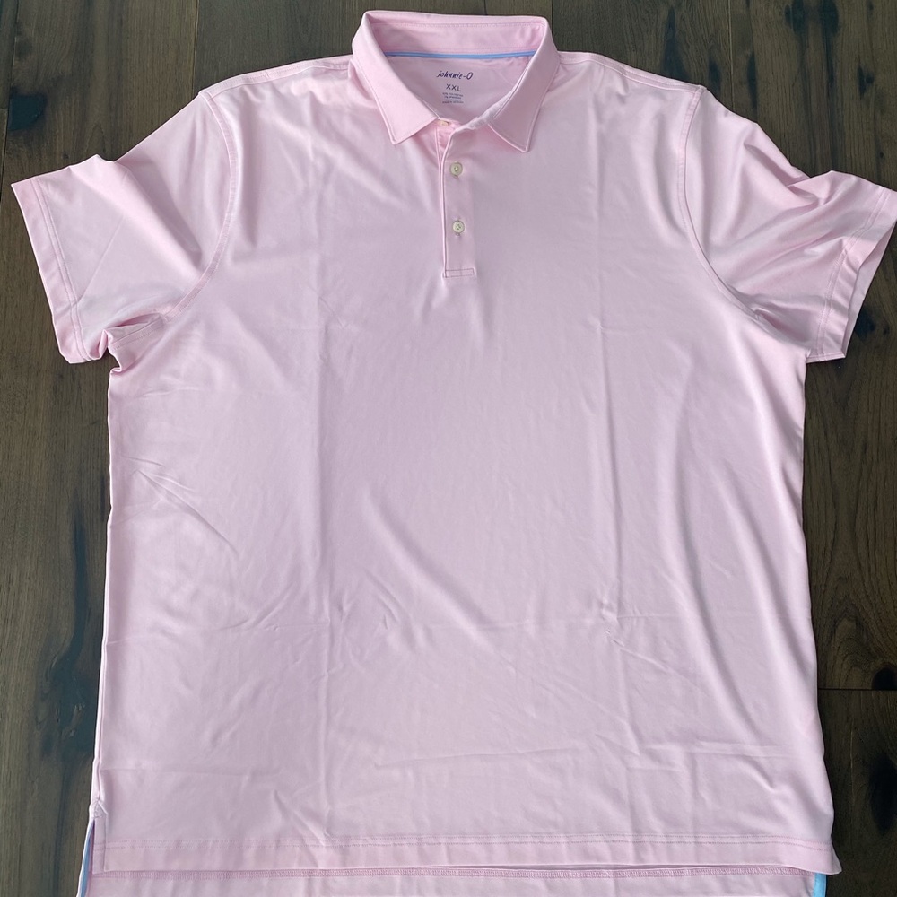 NWOT johnnie-O Men’s Golf Shirt